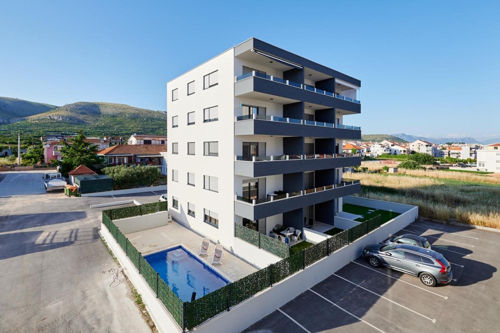 Sore Trogir Bagian luar foto